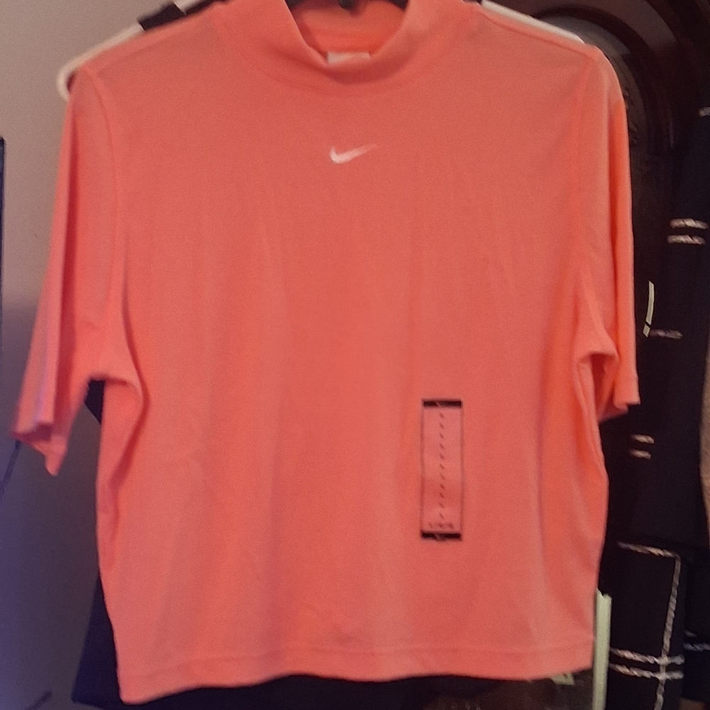 Nike Coral Short-Sleeve Performance Tee with Swoosh